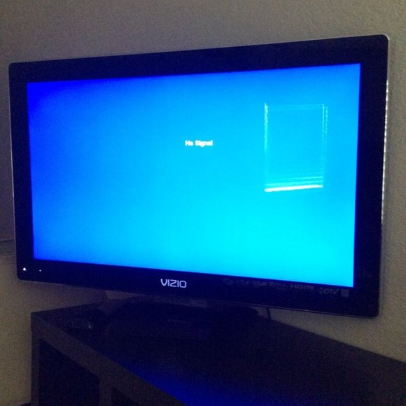 Vizio Tv 23-inch Led-Lcd - Picture 12 of 13